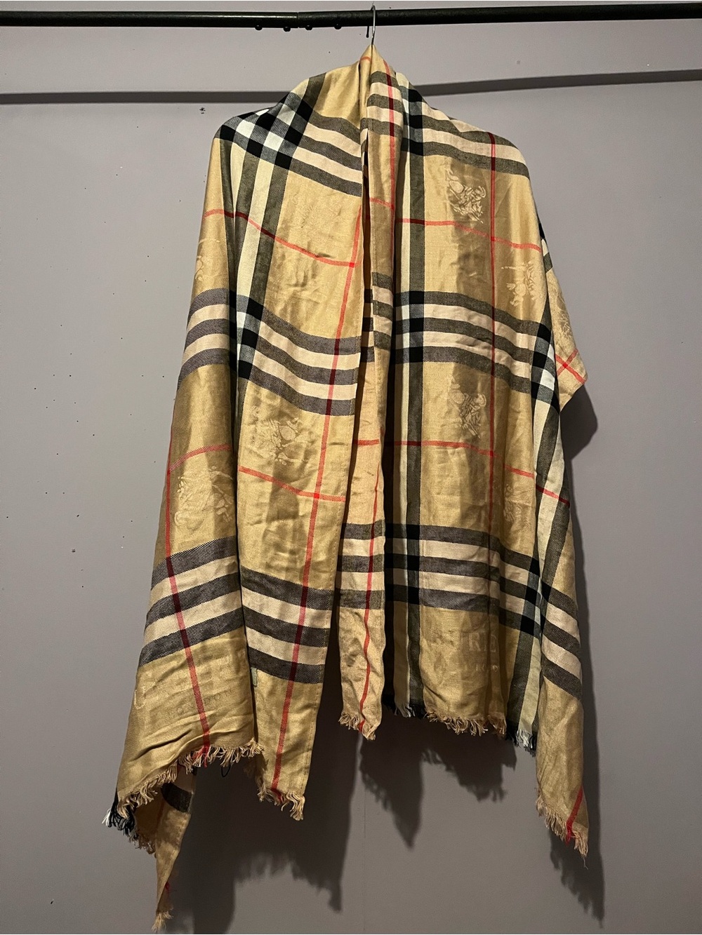 Burberry Nova Check Shawl